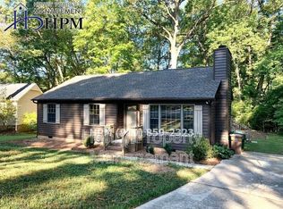 110 Creighton Ct, Cary, NC 27511