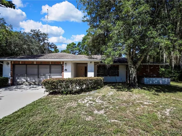 59 & 61 Oak Village Blvd S, Homosassa, FL 34446