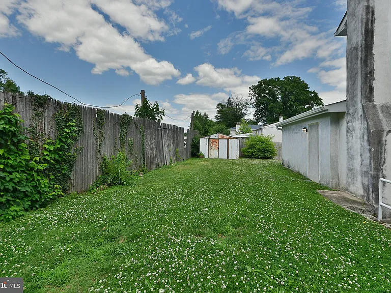 422 Willow Grove Ave — Photo 33