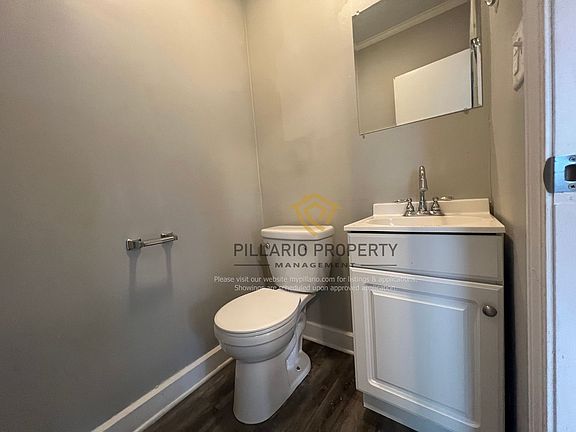 5th image of 619 N Sherman Dr