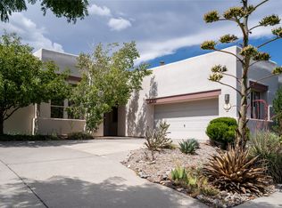 15 E Chili Line Rd, Santa Fe, NM 87508