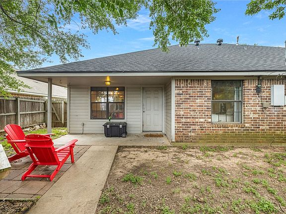 4th image of 512 Corregidor Dr