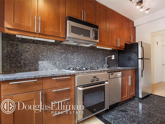 4th image of 345 W 145th St APT 6A1