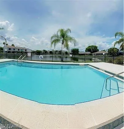 639 SE 13th Ave #120