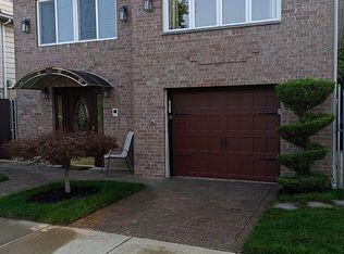 48 Russek Dr, Staten Island, NY 10312