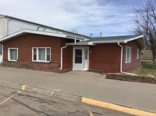 146 S Commercial Ave, Wallace, NE 69169