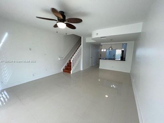 2nd image of 35 Simonton Cir #35