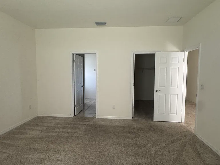 108 Boxwood Ln — Photo 10