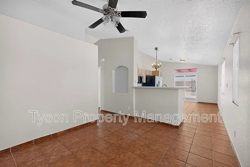 2 bed, 2.0 bath, 1058 sqft, $1,875 — Photo 4