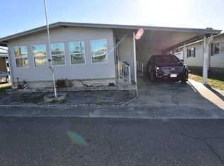 620 Whippoorwill Ln, Largo, FL 33770