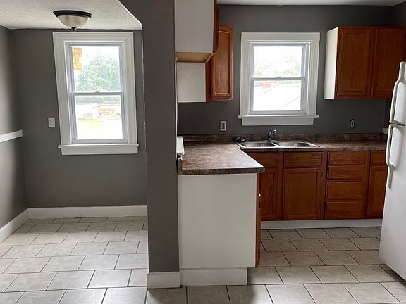 2nd image of 1311 E 187th St