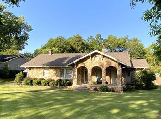 1225 Walnut St, Newberry, SC 29108