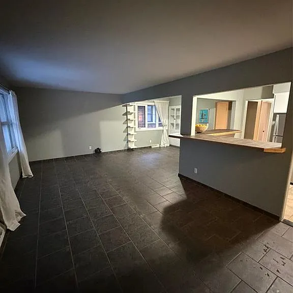 721 Devonshire Rd — Photo 10
