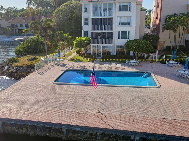 1810 New Palm Way #415 — Photo 49