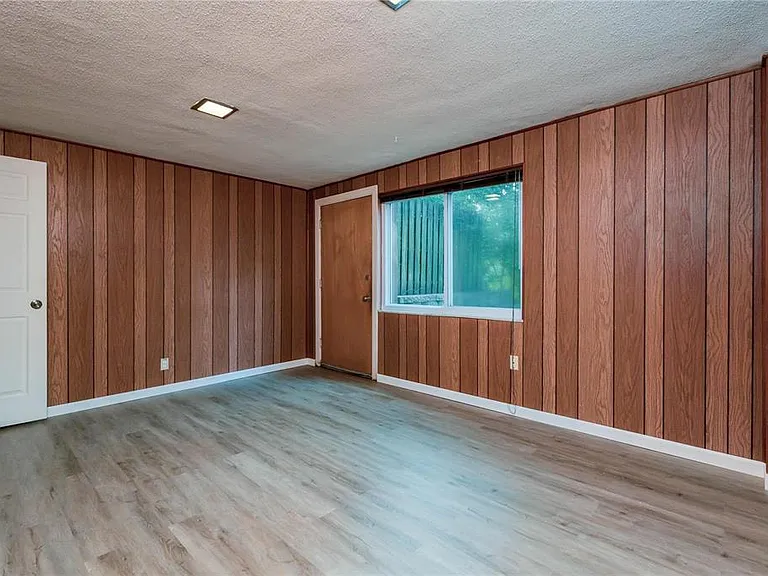 17 Tower Hill Ct — Photo 21