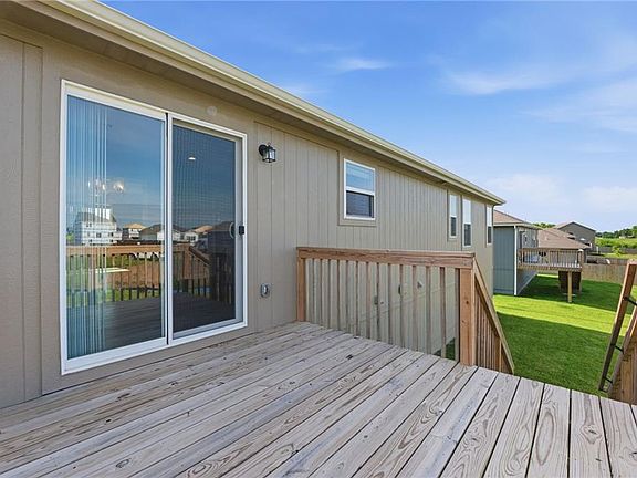 4th image of 700 Summer Dawn Cir