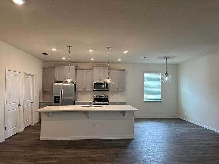 3272 Arch Ave — Photo 13