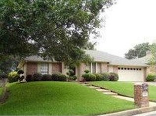 809 Carriage Dr, Tyler, TX 75703