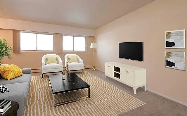 Spruceland Manor Apartments — Photo 2