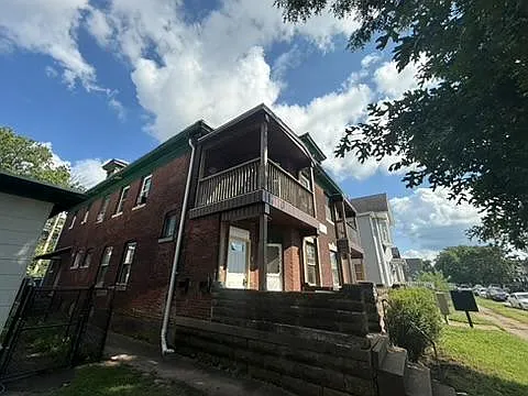 416 S 5th St - 416- 4 — Photo 2