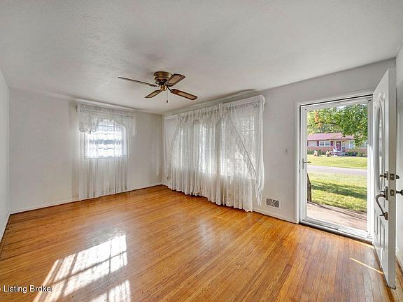4th image of 4917 Ronwood Dr