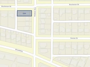 5688 Buchanan St, Burnaby, BC V5B 2R7