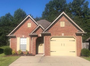 2056 Willow Glenn Dr, Birmingham, AL 35215