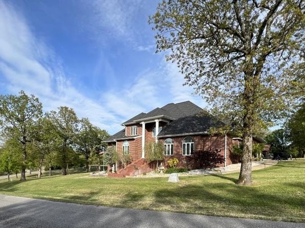 414 Airpark Rd, Horseshoe Bend, AR 72512
