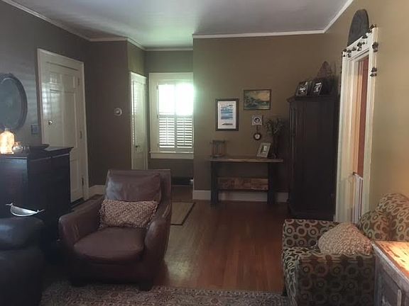 5th image of 306 Woodlawn Ave