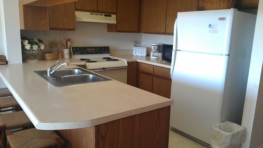 2nd image of 918 N New River Dr #415