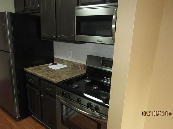 3rd image of 2203 Porter St SW #B104