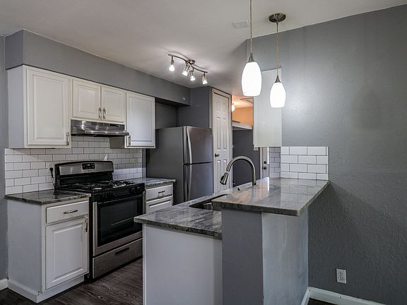 4th image of 2301 Tern Cir #B
