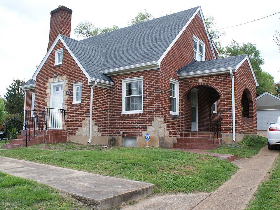 1st image of 1036 Washington Ave