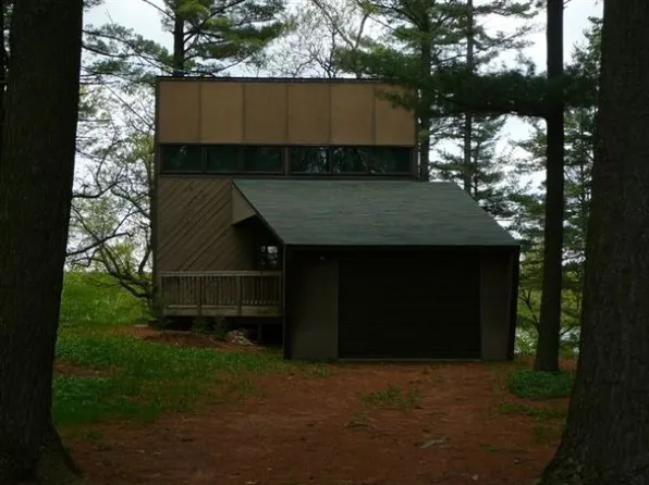 N2763 Johns Lake Rd, Wautoma, WI 54982