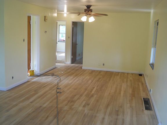 2nd image of 337 Ryburn Ave APT 3