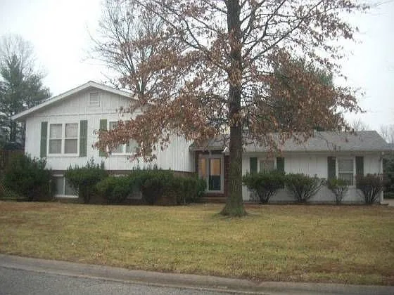 738 Fort Henry Rd photo 1