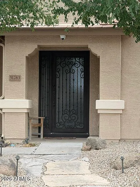 5 bed, 3.0 bath, 4162 sqft, $6,500 — Photo 3
