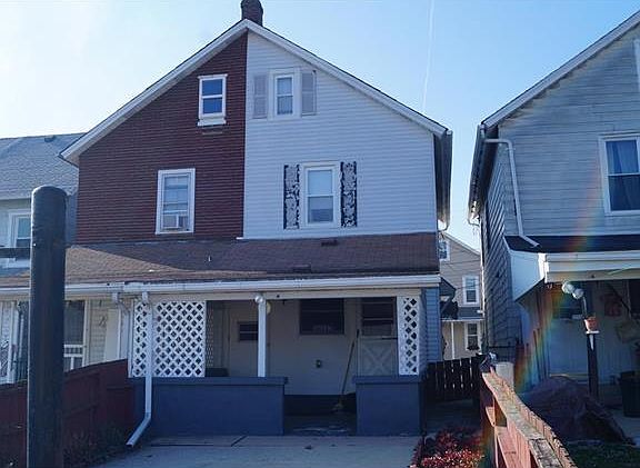 2nd image of 715 Dewey Ave
