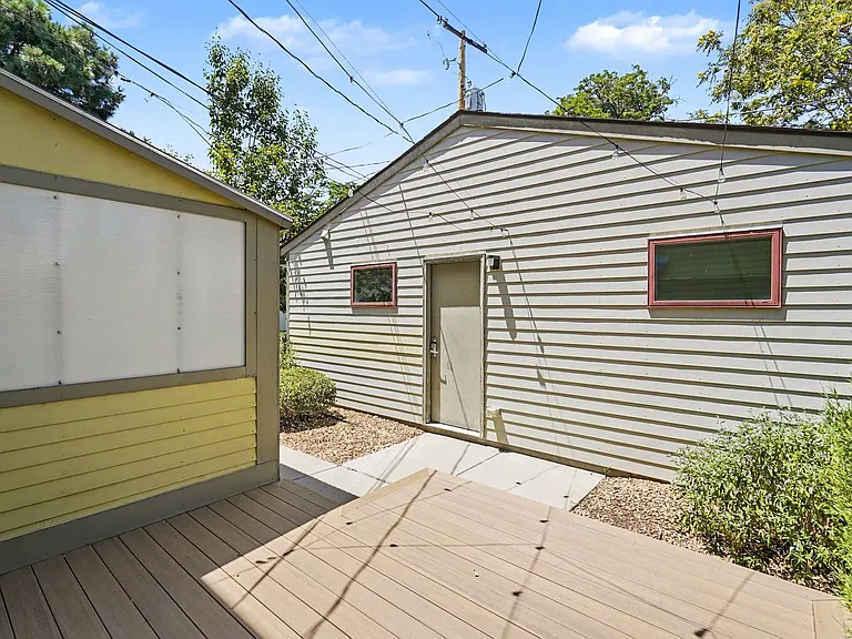 2531 Curtis St #2 — Photo 18