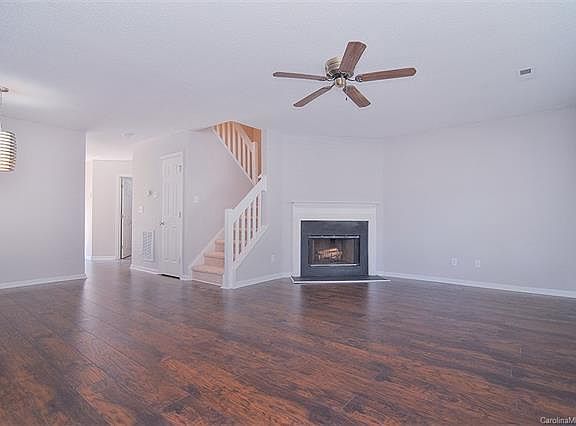 4th image of 5838 Prescott Ct