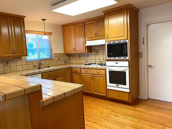 4th image of 1418 Bobwhite Ave