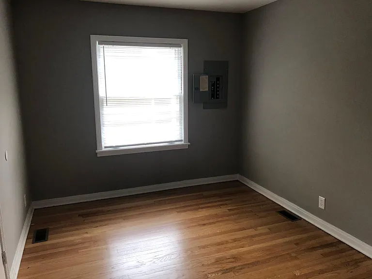 dining room or bedroom