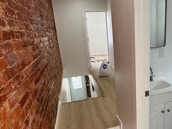 5th image of 2404 N Colorado St