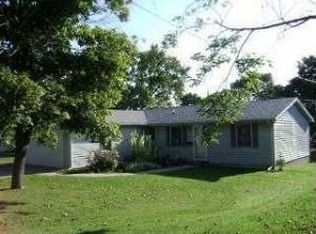220 McKinley St, Wauseon, OH 43567