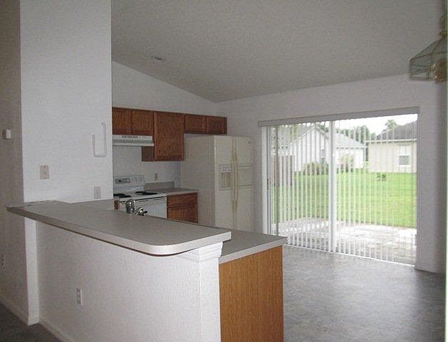 1st image of 340 Cardiff Dr