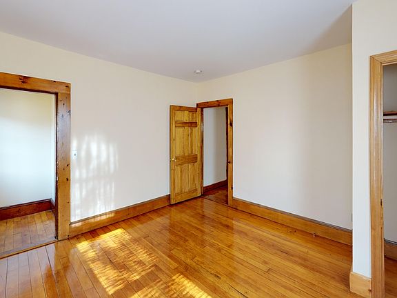 5th image of 250 Forest Ave #1
