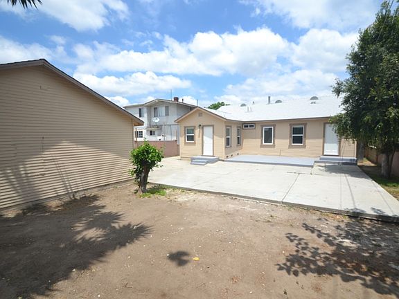 4th image of 1020 W 75th St