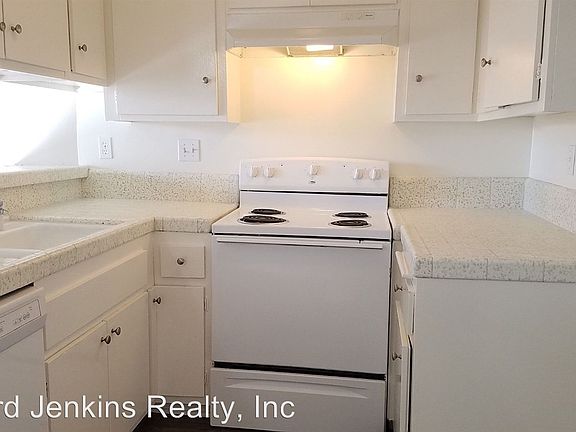 4th image of 222 S Lucia Ave APT 4