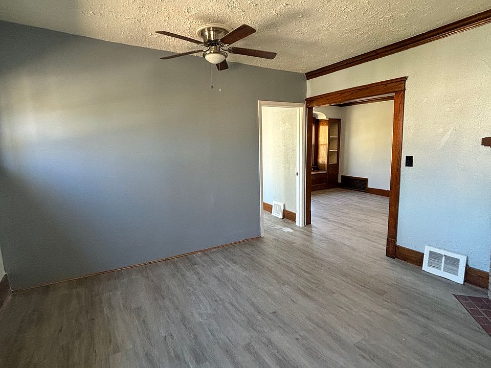 1st image of 1239 W 5th St #3