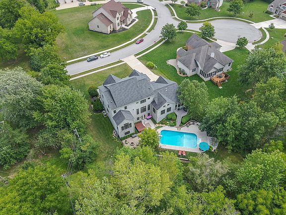 3rd image of 12993 Sheffield Dr